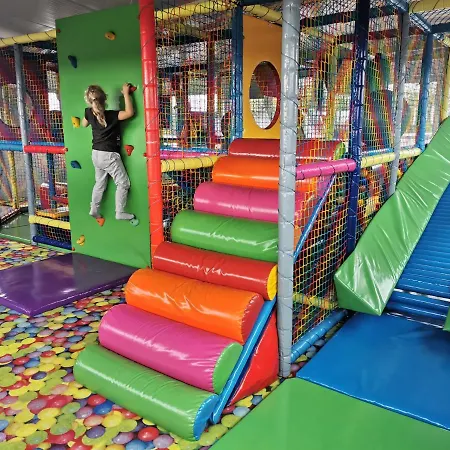 Milosz Restauracja, Basen Dla Dzieci, Sala Zabaw, Silownia 2*