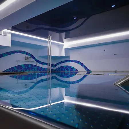 Отель Milosz Restauracja, Basen Dla Dzieci, Sala Zabaw, Silownia Картузы