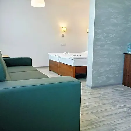 Отель Milosz Restauracja, Basen Dla Dzieci, Sala Zabaw, Silownia
