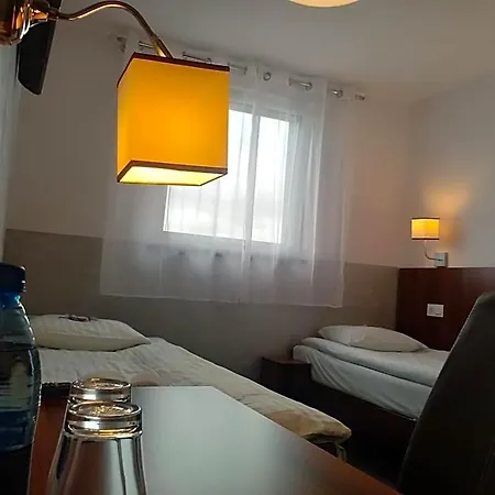 Отель Milosz Restauracja, Basen Dla Dzieci, Sala Zabaw, Silownia