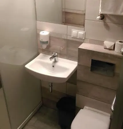 Milosz Restauracja, Basen Dla Dzieci, Sala Zabaw, Silownia מלון