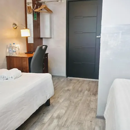 Milosz Restauracja, Basen Dla Dzieci, Sala Zabaw, Silownia 2* קארטוזי