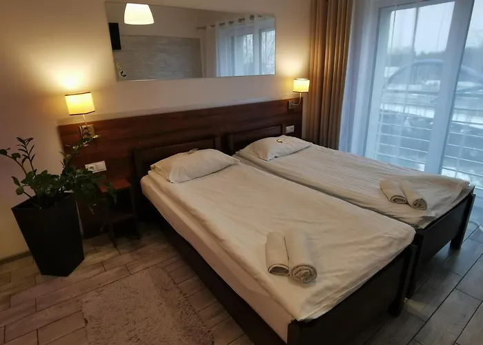 Hotel Miłosz Restauracja, Basen Dla Dzieci, Sala Zabaw, Siłownia 2*