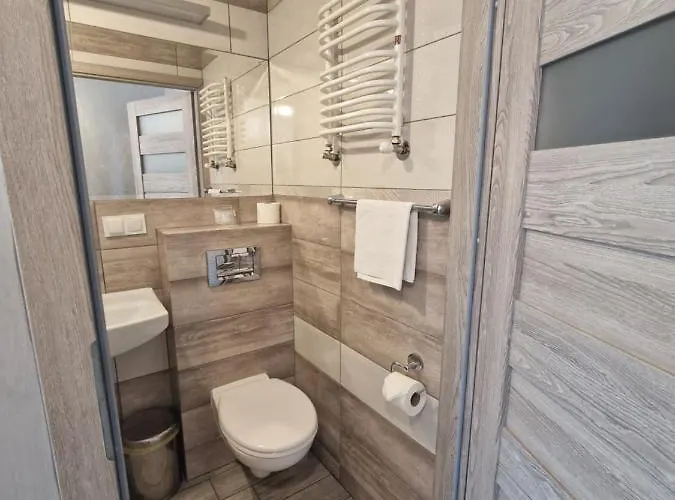 Hotel Miłosz Restauracja, Basen Dla Dzieci, Sala Zabaw, Siłownia 2*