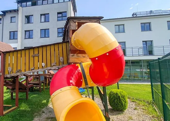 Miłosz Restauracja, Basen Dla Dzieci, Sala Zabaw, Siłownia