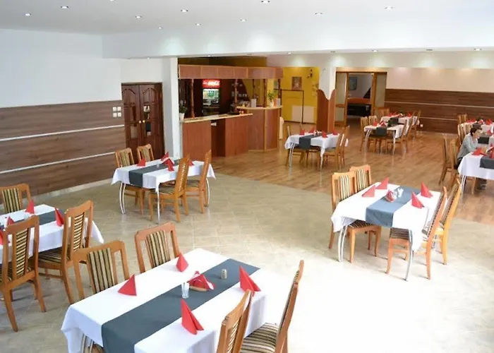 Miłosz Restauracja, Basen Dla Dzieci, Sala Zabaw, Siłownia Hotel 2*