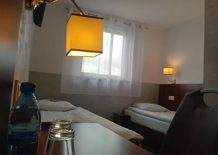 Hotel Miłosz Restauracja, Basen Dla Dzieci, Sala Zabaw, Siłownia 2*