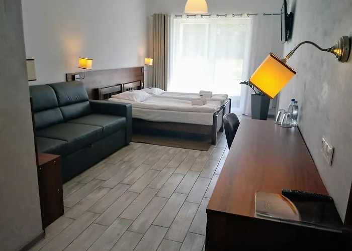 Hotel Miłosz Restauracja, Basen Dla Dzieci, Sala Zabaw, Siłownia 2*