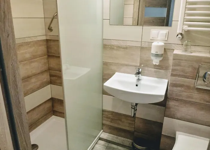 Miłosz Restauracja, Basen Dla Dzieci, Sala Zabaw, Siłownia 2* Kartuzy