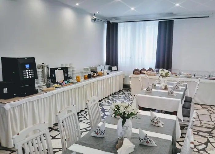 Hotel Miłosz Restauracja, Basen Dla Dzieci, Sala Zabaw, Siłownia